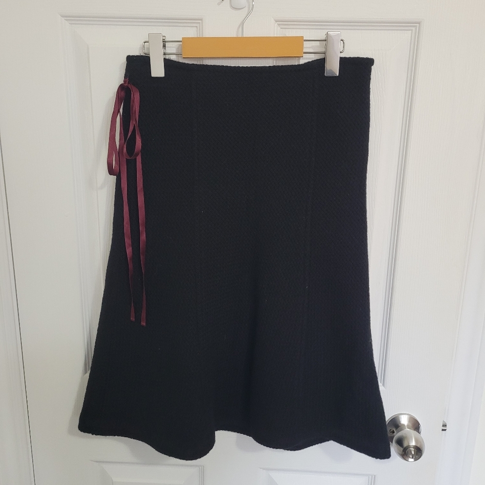 Smart Set Black Blended Wool A-Line Skirt with Burgundy Ribbon, Size 5